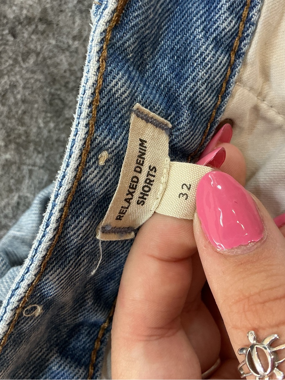 Madewell Light Blue Distressed Denim Women’s Shorts Size 32 - Picture 3 of 4